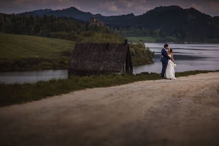 Fotografo di matrimoni Magdalena Sobieska (malenasobieska). Foto del 8 novembre 2017