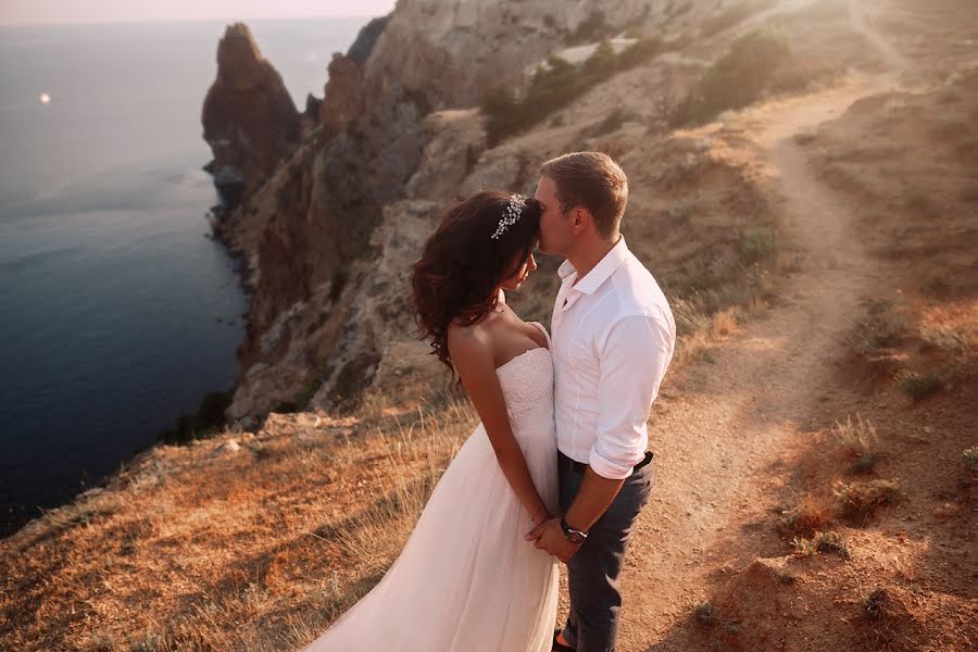 Fotografo di matrimoni Anna Tukacheva (tukphoto). Foto del 12 maggio 2019