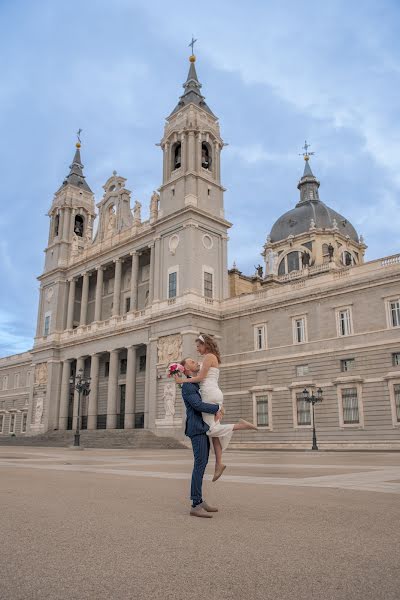 Fotógrafo de bodas Viktoriya Utochkina (vikkiu). Foto del 5 de agosto 2023