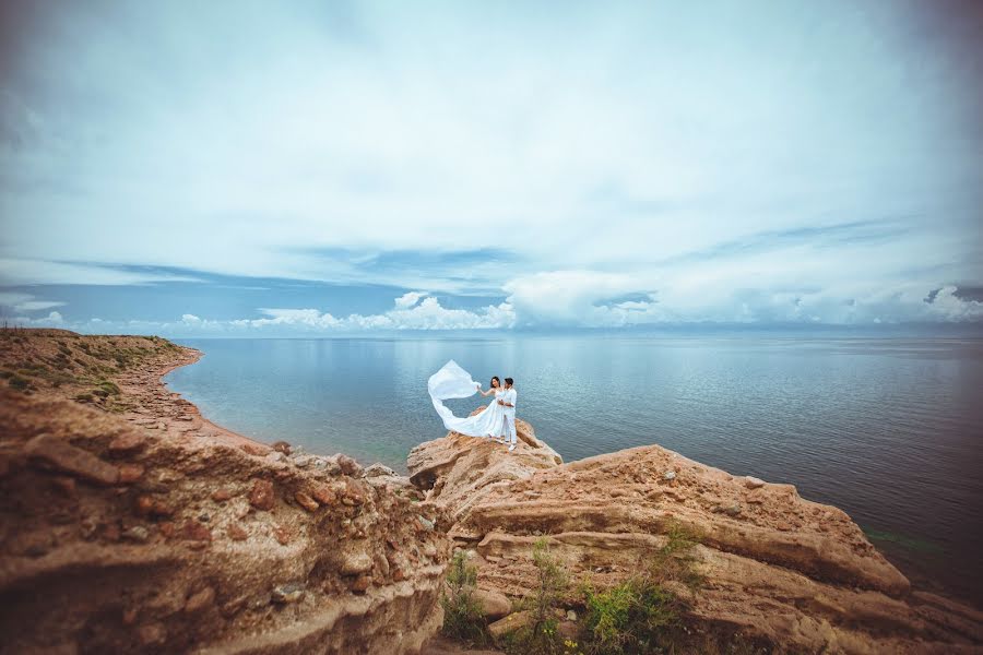 Fotógrafo de casamento Andrey Shestakov (shestakovstudio). Foto de 15 de dezembro 2015