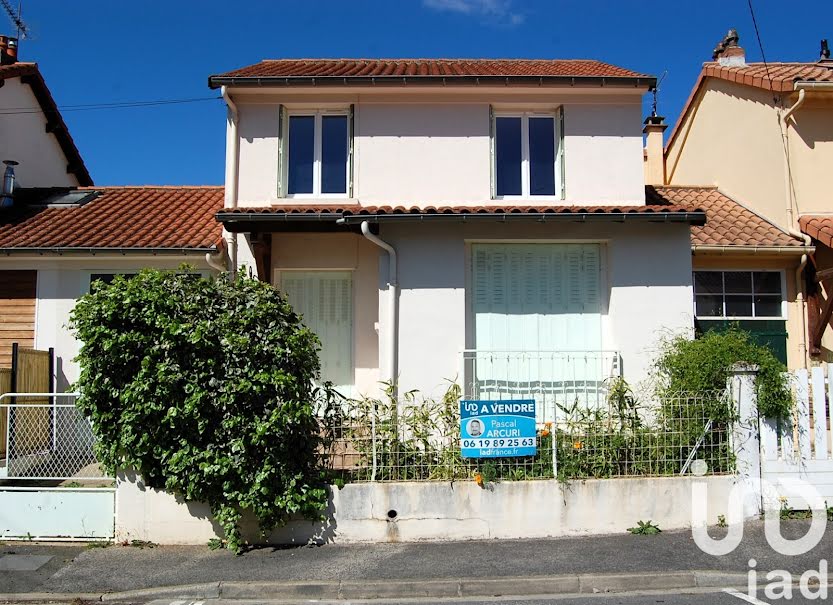 Vente maison 4 pièces 84 m² à Millau (12100), 197 000 €