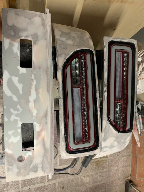 MR2のテールランプ移植・DIY・カスタムカー・TENGA・うんこちゃんに関するカスタム事例の投稿画像3枚目