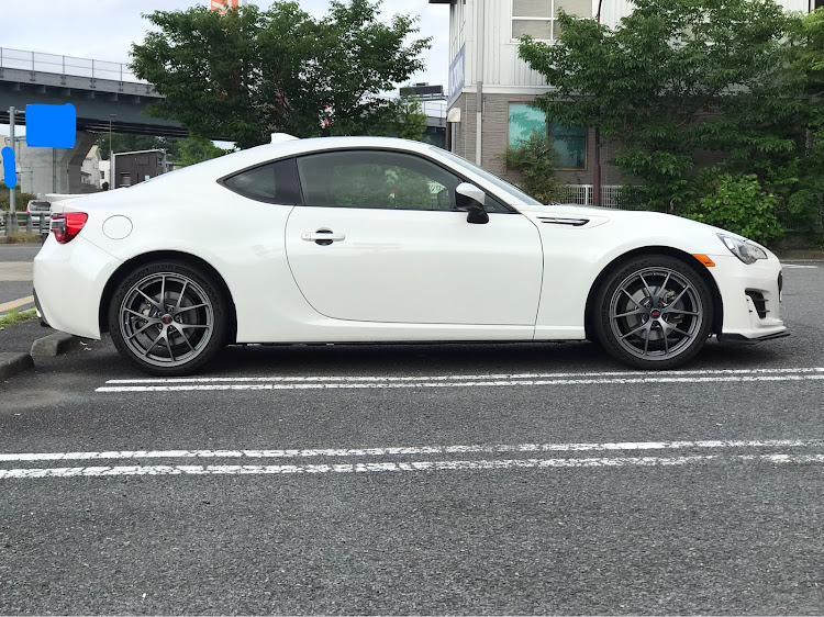 BRZの洗車・隅々までピカピカ・水弾き良好に関するカスタム事例の投稿画像7枚目