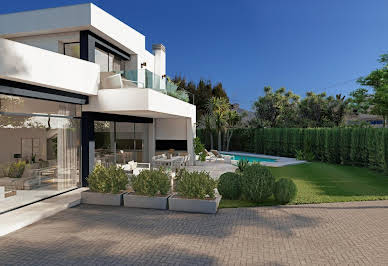 Villa with pool and terrace 13