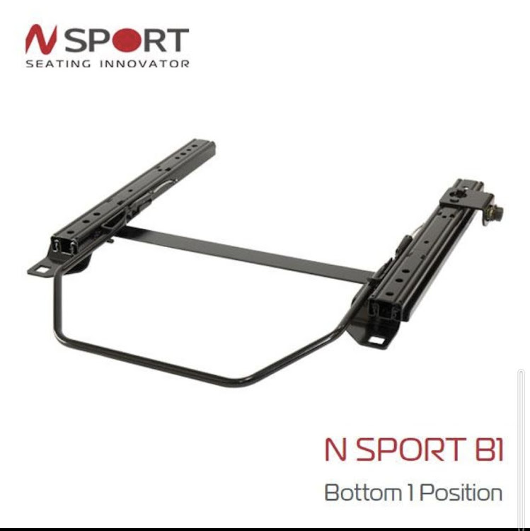 N-ONEのシートレール・N-SPORT・B1・また無駄な買い物に関するカスタム事例の投稿画像1枚目