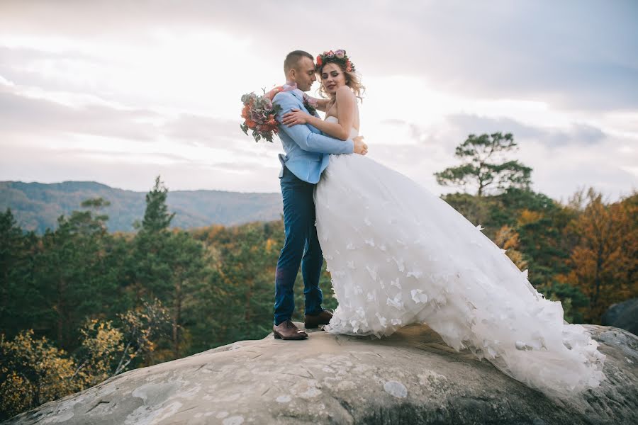 Fotógrafo de casamento Anatoliy Cherkas (cherkas). Foto de 17 de junho 2018