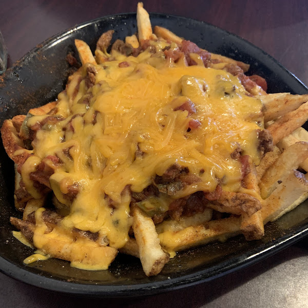 Chili cheese fries