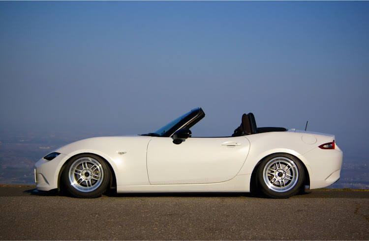 ロードスターのいい風呂の日・超車高調・877motering・1126の日・TKBに関するカスタム事例の投稿画像1枚目