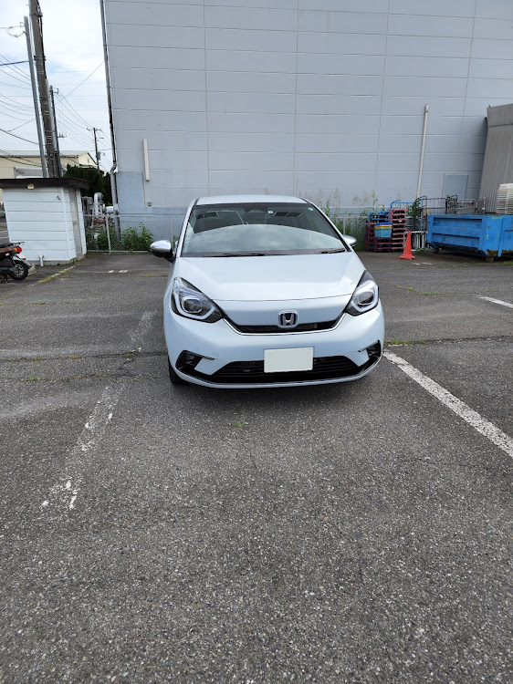 フィットの自宅の駐車場・武蔵野フーズ所沢工場に関するカスタム事例の投稿画像12枚目