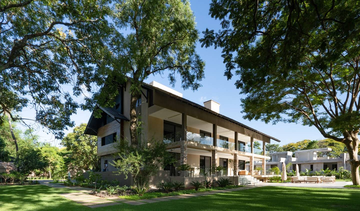 Maison avec piscine et jardin Lambaré