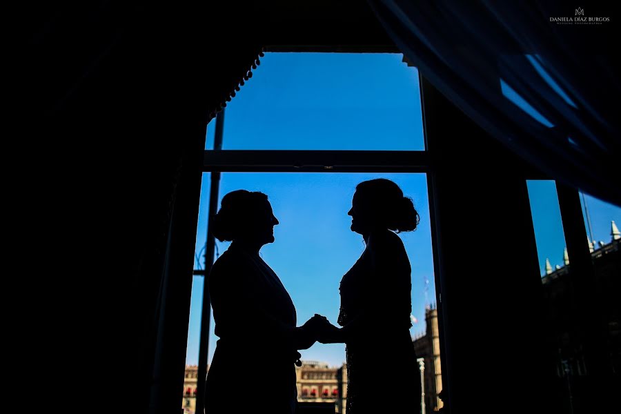 Fotografo di matrimoni Daniela Burgos (danielaburgos). Foto del 16 gennaio 2018