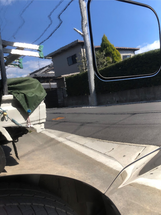 ヴォクシーのチームピンストライプ・メルカリ 噂のヌルテカ レビュー6回目・同じ様なレビューでごめんねごめんね〜・ここぞとゆう場面で勝負コーティング！・全ての乳母車以外の車に適用！に関するカスタム事例の投稿画像4枚目