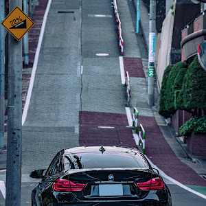 M4 クーペ F82