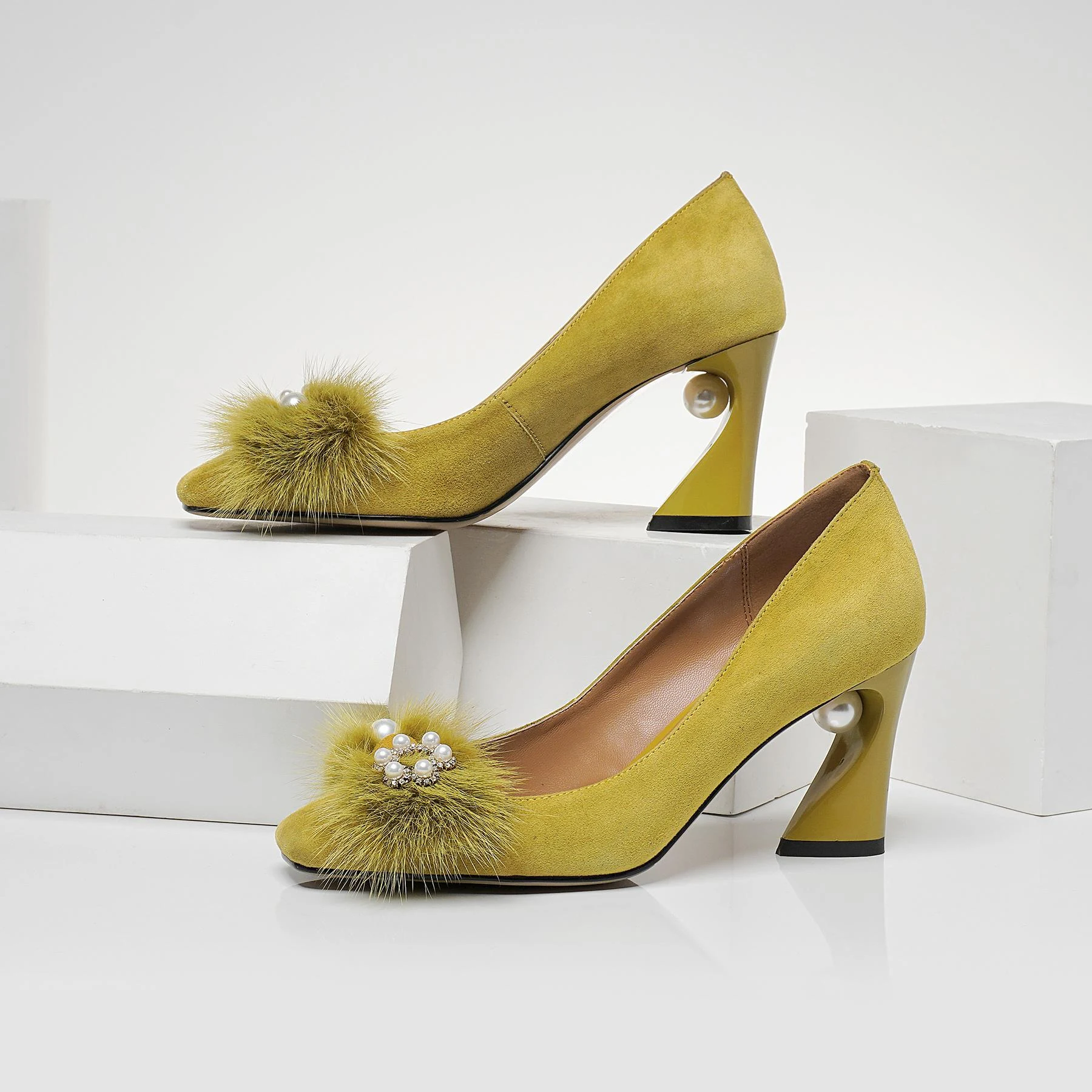 Title 4, Zapatos de mujer con tacón grueso de cuero y pe...