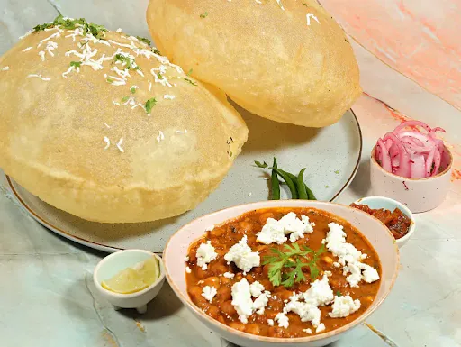 Paneer Chole Bhature [2 Paneer Bhature]