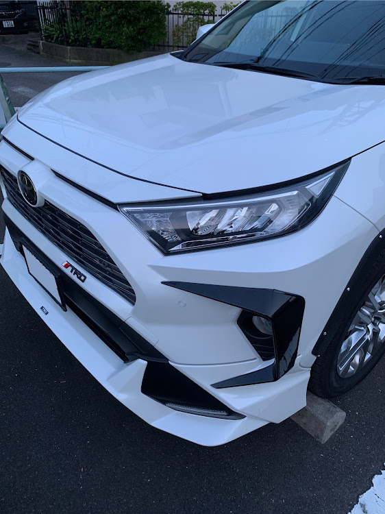RAV4のrav4・G"Z package"・フォグガーニッシュに関するカスタム事例の投稿画像1枚目