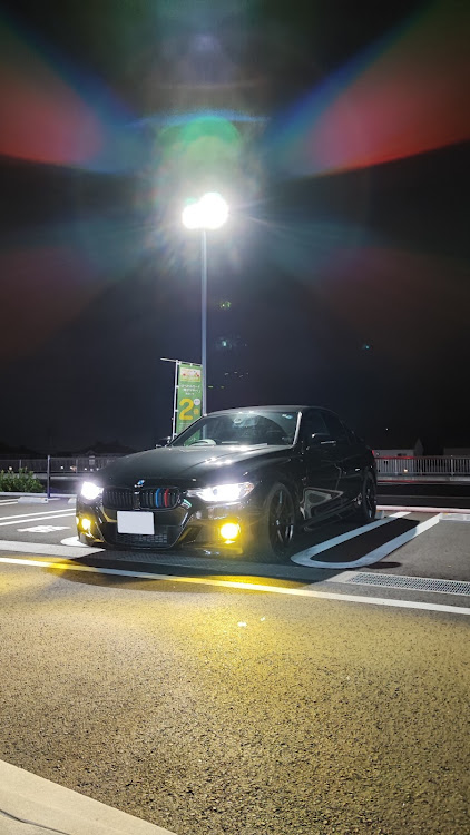 3シリーズ セダンのBMW・BMW3シリーズ・320d・外車・車好きに関するカスタム事例の投稿画像1枚目