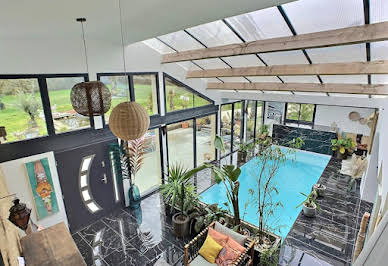 Maison avec piscine 2