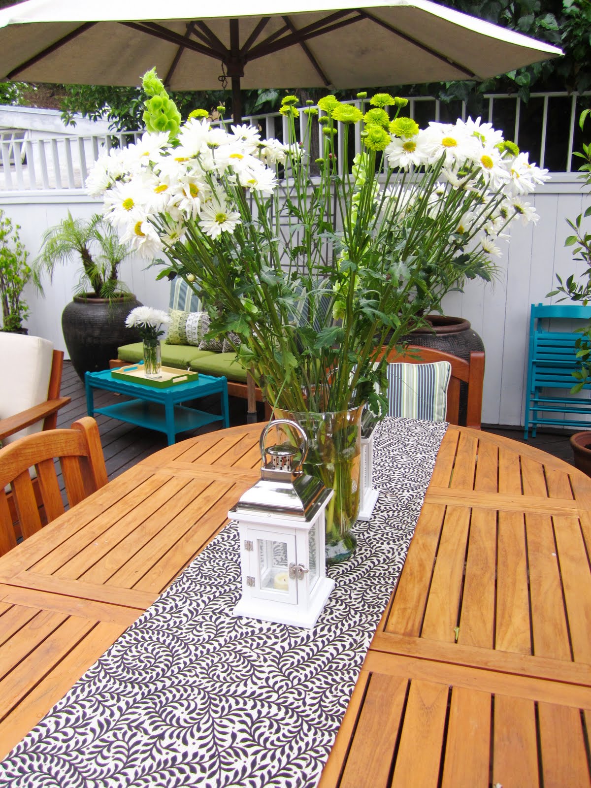 a tall centerpiece floral