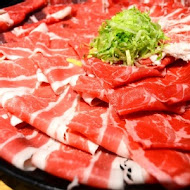 肉多多火鍋
