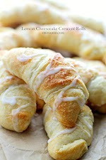 Lemon Cheesecake Crescent Rolls was pinched from <a href="http://diethood.com/lemon-cheesecake-crescent-rolls/" target="_blank">diethood.com.</a>