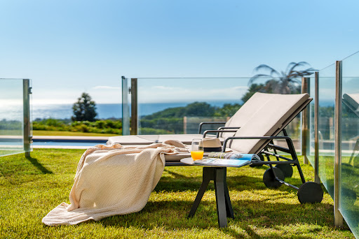Maison avec piscine et jardin 5