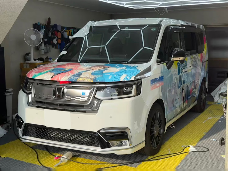ステップワゴンのホンダ・ステップワゴン・ステップワゴンスパーダ・痛車・バンドリに関するカスタム事例の投稿画像4枚目