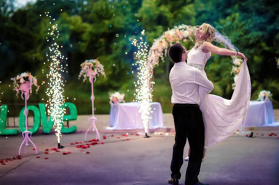 Photographe de mariage Roman Saglo (apelsin). Photo du 6 décembre 2013