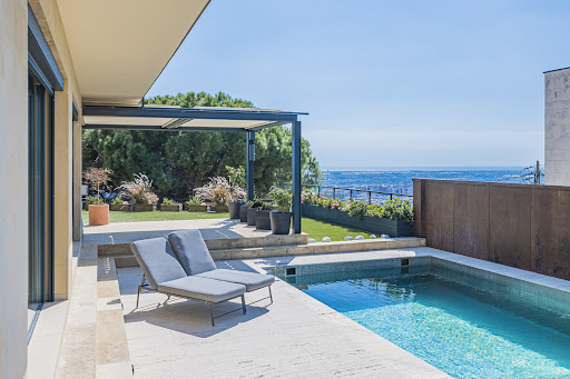 Maison avec jardin et terrasse 1