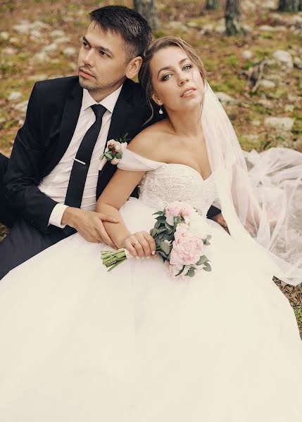 Wedding photographer Ekaterina Nikolaeva (katyawarped). Photo of 7 May 2021