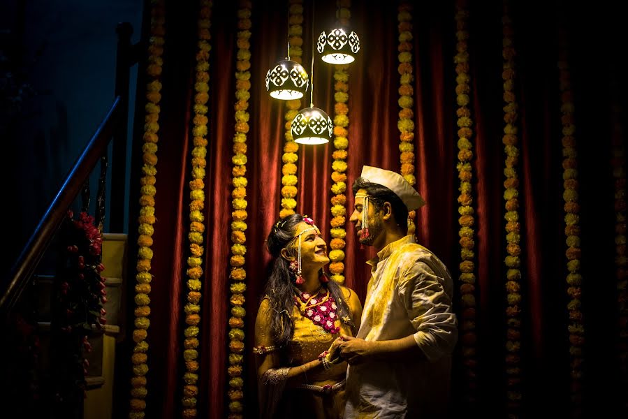 Esküvői fotós Sahil Kharsambale (littletales). Készítés ideje: 2021 január 15.