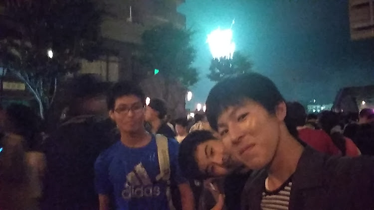 ヴィッツのドライブ・一昨日の夜中学時代の友達と・沼津狩野川花火大会に行って来ました笑😃・凄い混雑でしたが花火が綺麗😍なのでよかったです！に関するカスタム事例の投稿画像28枚目