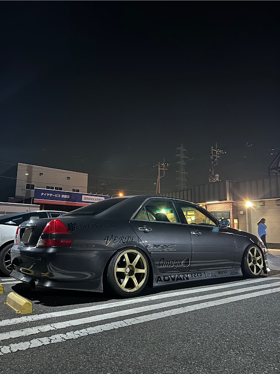 マークII iR-VのJZX110 マークII・jzx110・VERTEX・AVS MODEL T6・z12キューブに関するカスタム事例の投稿画像1枚目