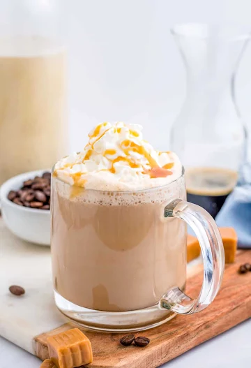 unusual-chai-recipes_CaramelChaiTeaLatte_TornadoughAlli