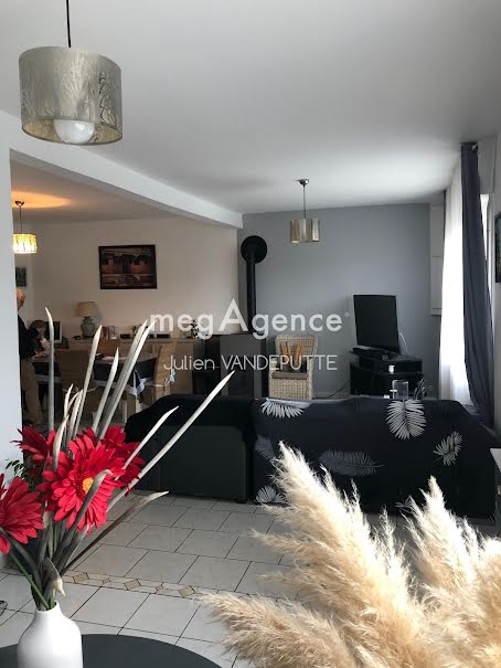 Vente maison 5 pièces 135 m² à Ostricourt (59162), 284 000 €