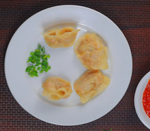 Steamed Chicken Cheese Momos