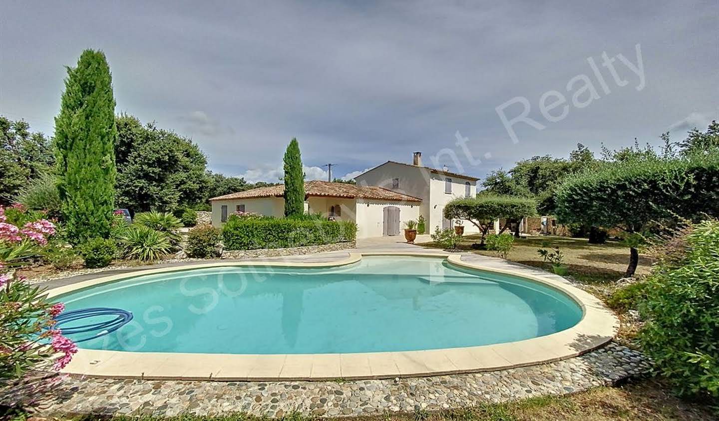 Maison avec piscine et jardin Uzès