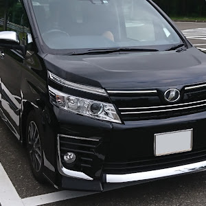 ヴォクシー ZRR80W