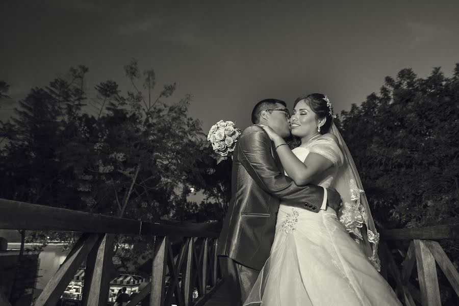 Fotografo di matrimoni David Castillo (davidcastillo). Foto del 18 maggio 2017