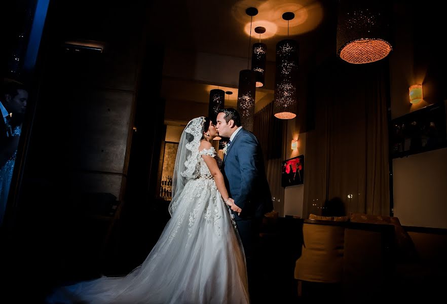 結婚式の写真家Oscar Tijerino (oscarphotograph)。2019 12月28日の写真