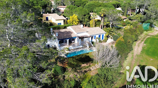 Maison avec piscine et jardin 3