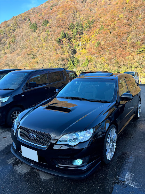 レガシィツーリングワゴンのいつもイイネ&コメントありがとうございます🙇‍♂️・11月も宜しくお願いします・紅葉に関するカスタム事例の投稿画像4枚目
