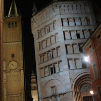 Parma by night di 