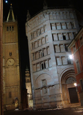 Parma by night di elisaiotti