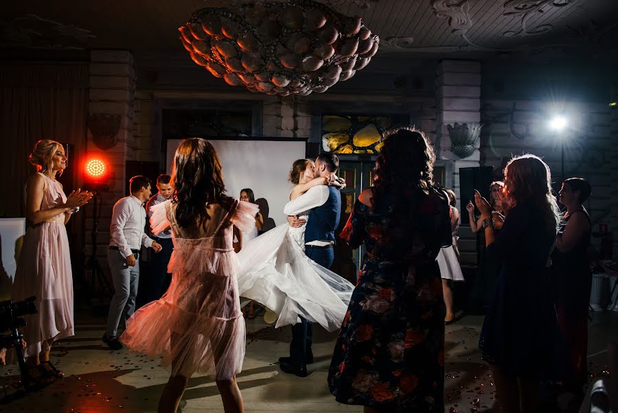 ช่างภาพงานแต่งงาน Aleks Sukhomlin (twoheartsphoto) ภาพเมื่อ 8 ตุลาคม 2018