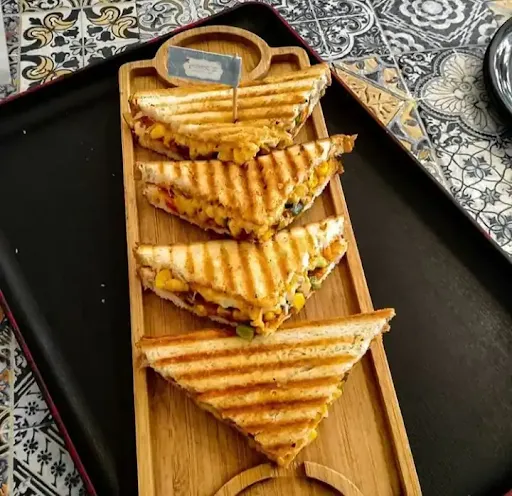 Mumbaiya Aloo Vada Sandwich