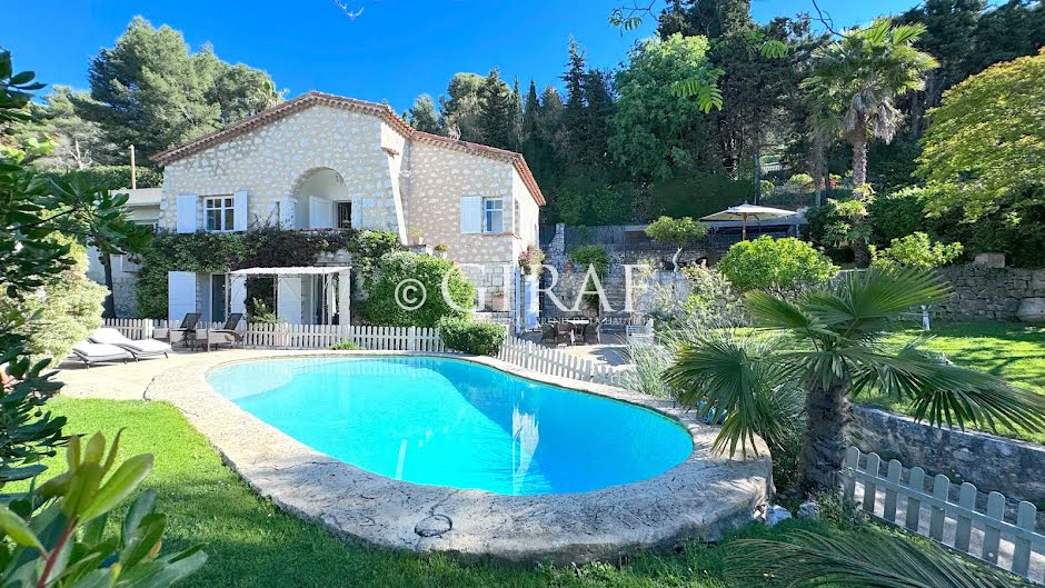 Vente villa 5 pièces 183 m² à Saint paul de Vence (06570), 1 285 000 €