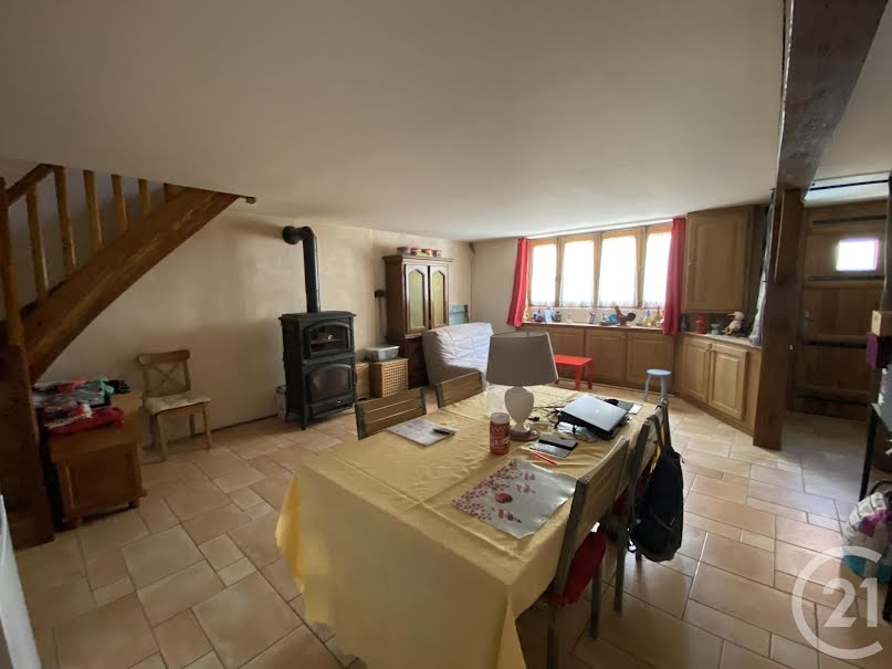 Vente maison 2 pièces 94 m² à Le Veurdre (03320), 50 000 €