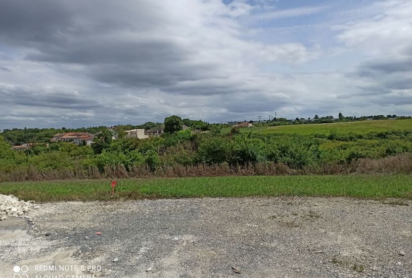  Vente Terrain à bâtir - 435m² à Saintes (17100) 