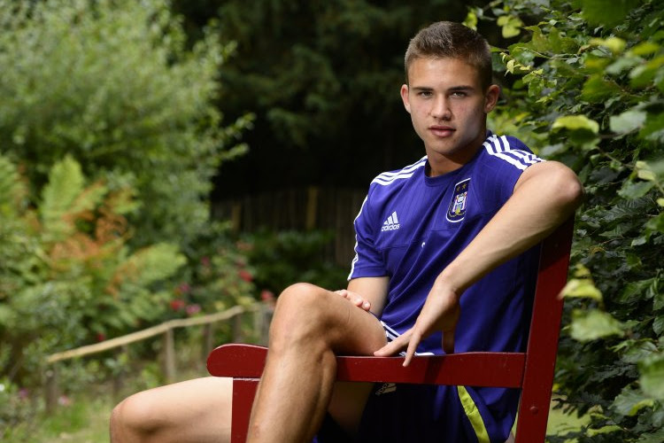 Dendoncker verdediger? "Het is niet onoverkomelijk"